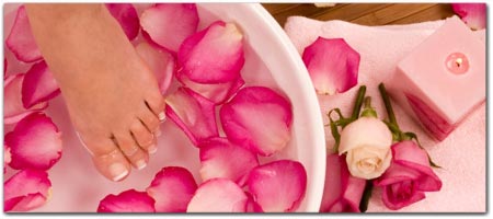 Click for more information on <center>MENDOCINO SPAS & SALONS</center>.